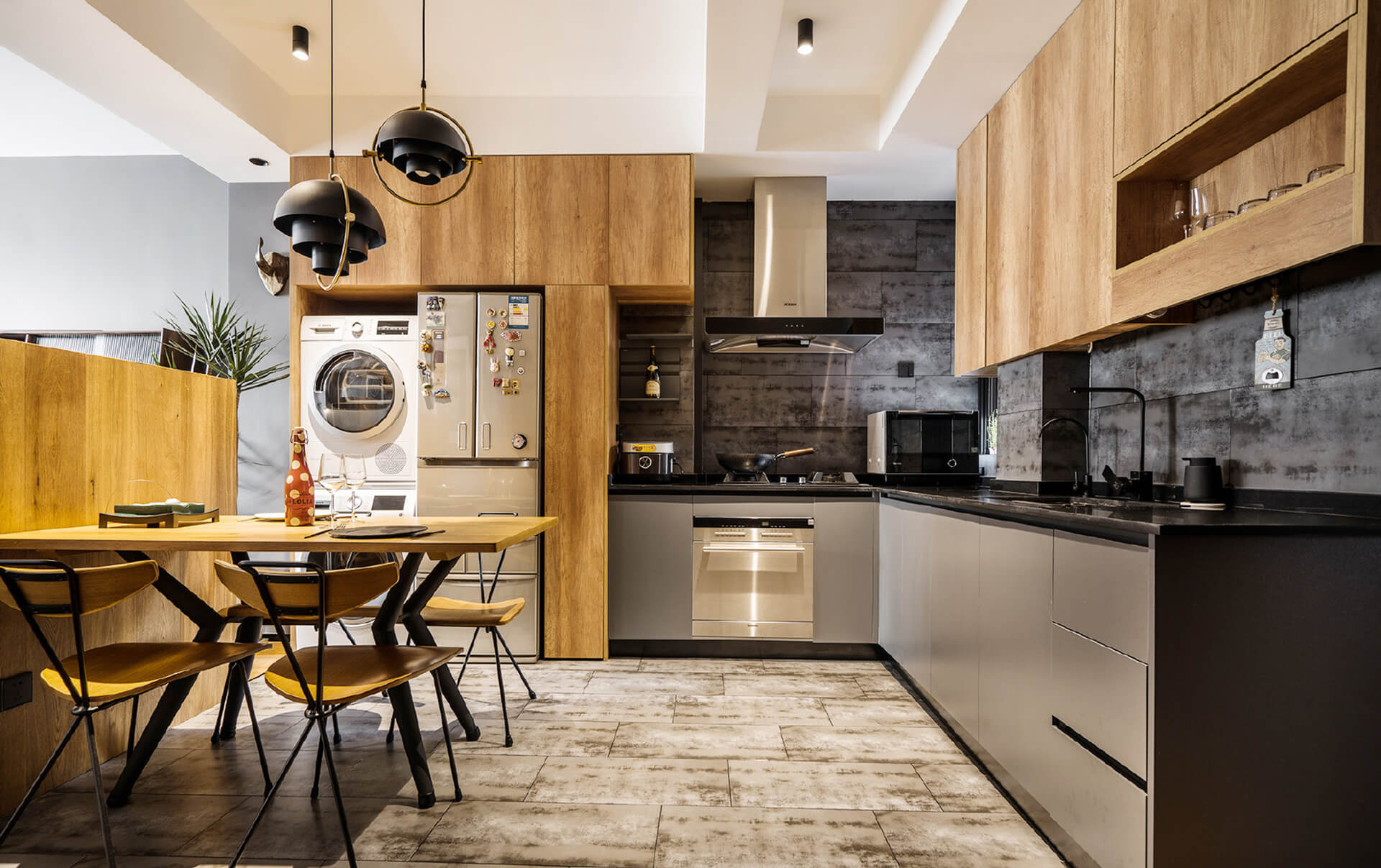 你知道墻面反堿是什么造成的嗎？處理墻面反堿的方法有哪些？