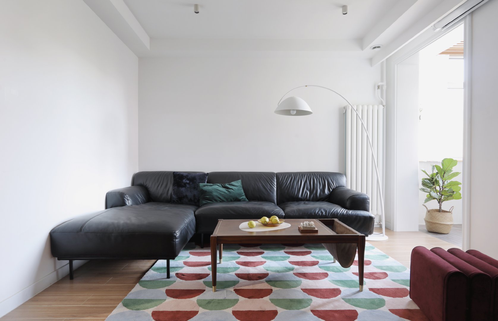 中庭裝飾施工團(tuán)隊(duì)為您分析刮膩?zhàn)又匾?，讓您安心入馨?>
        							</a>
        						</div>
        						
        						<div   id=